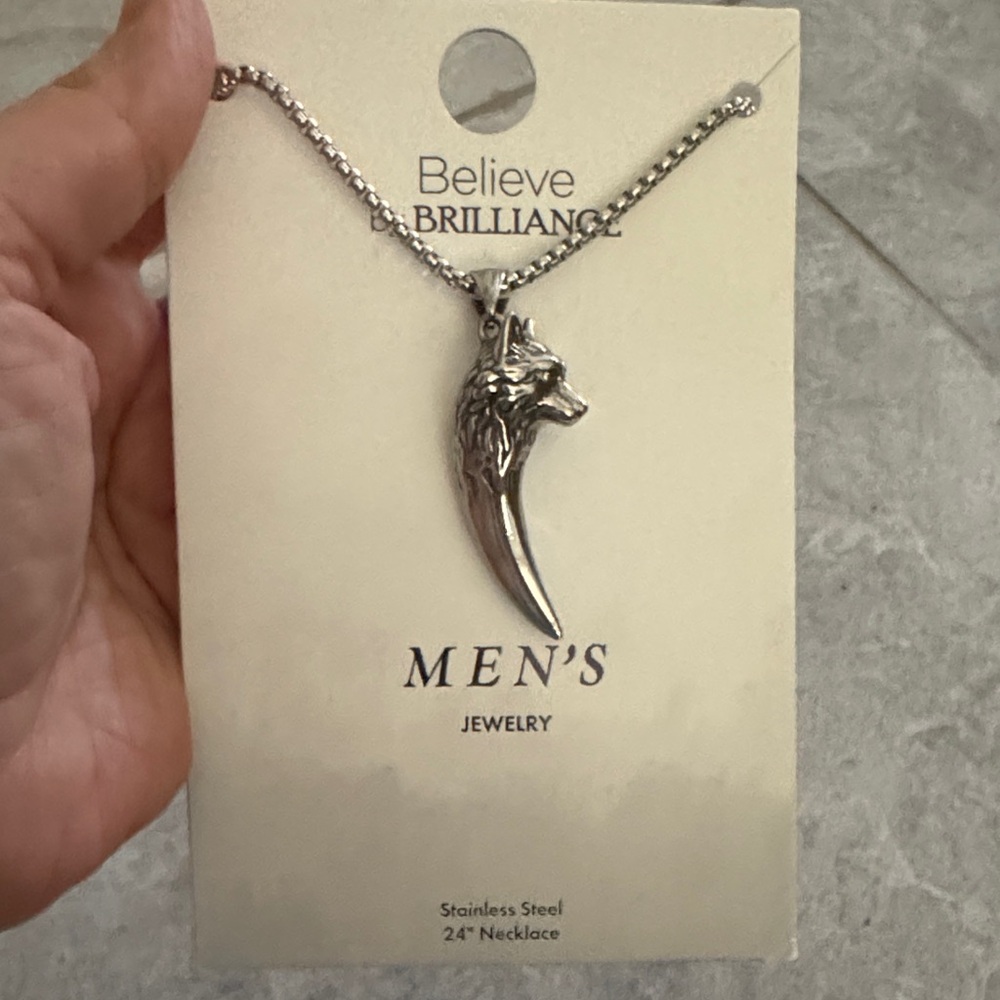 Men's Silver Wolf Fang Pendant Necklace
